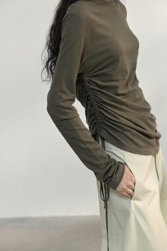 Pull ajusté en tricot de coton et lin plissé texturé