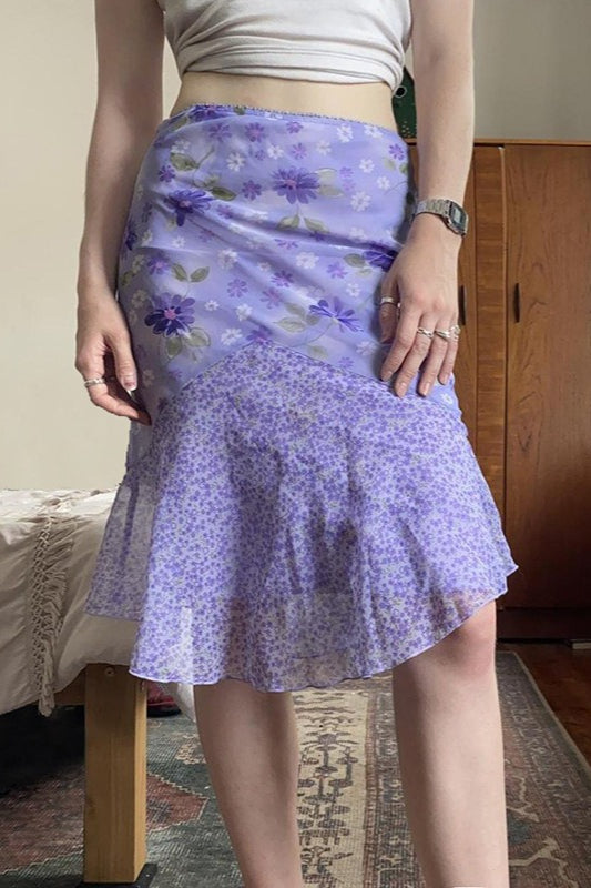 Jupe asymétrique taille haute à fleurs violettes