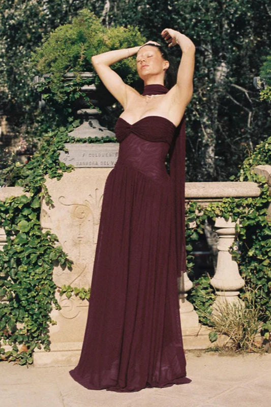 Robe longue fluide sans bretelles à ruban et taille fine