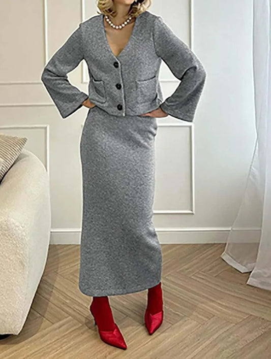 Ensemble deux pièces de bureau avec jupe slim à col en V et tricot blanc