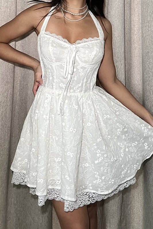 Robe bohème ajustée en dentelle à licou