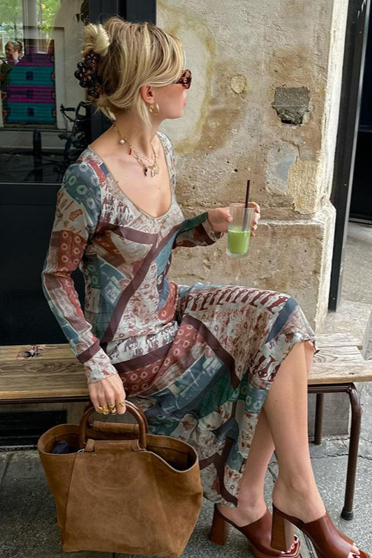 Robe longue moulante à imprimé floral vintage et col en V