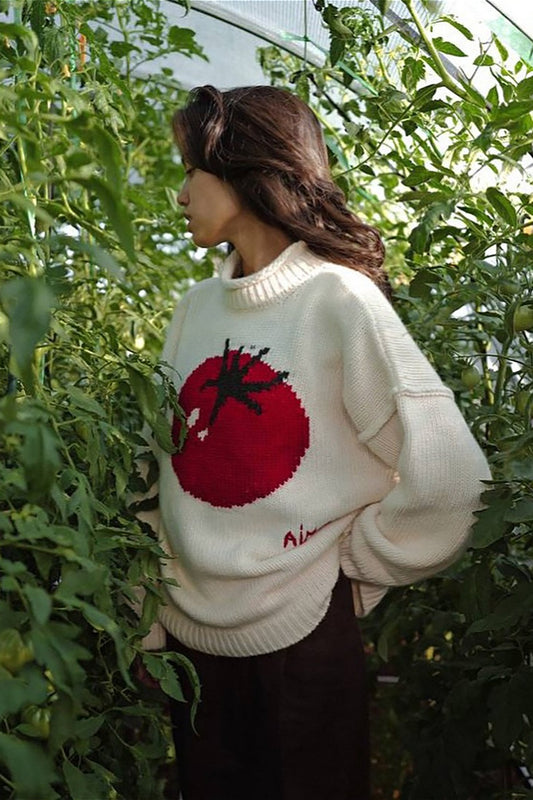 Pull en tricot à motif de tomates brodées