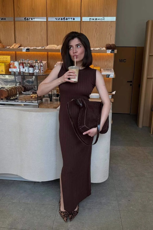 Robe longue fendue à débardeur uni