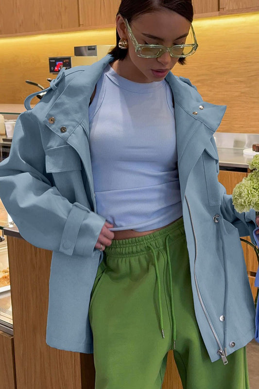 Veste en coton à col haut et taille cintrée