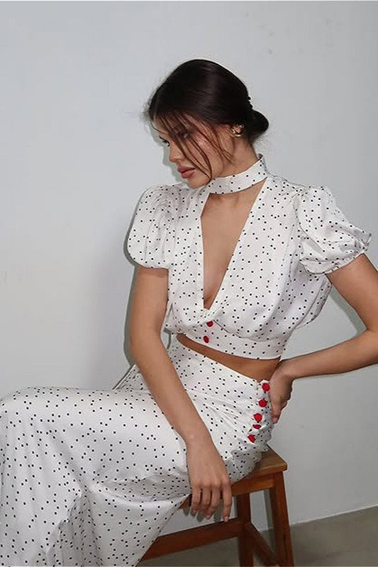 Ensemble deux pièces maxi à pois et col en V