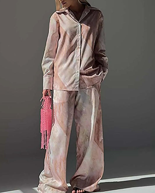 Ensemble de bureau deux pièces avec pantalon à cordon de serrage et revers imprimé rose