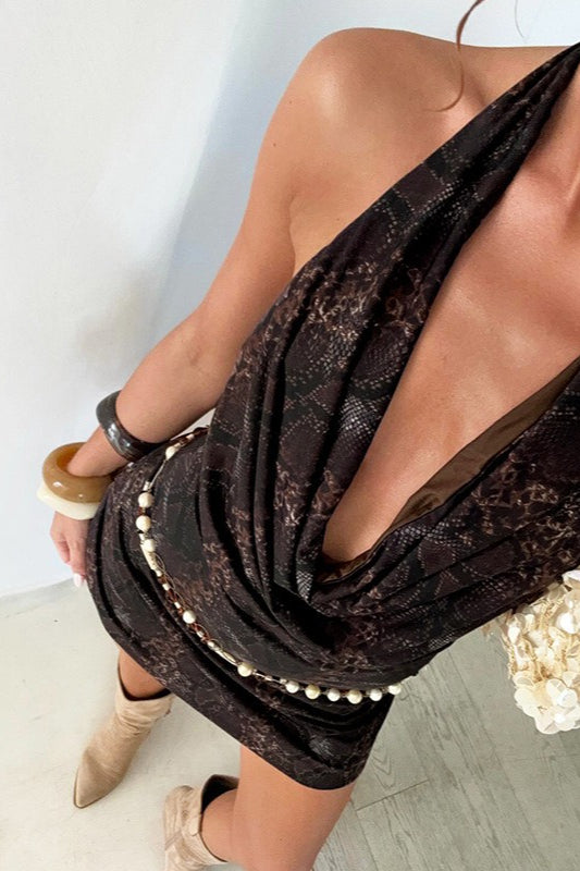 Mini-robe à imprimé animal et col bénitier