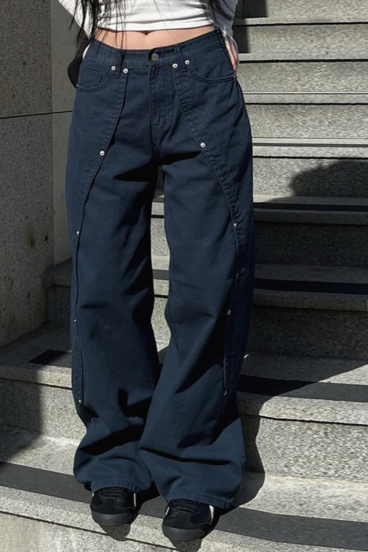 Pantalon cargo large à taille basse et à fentes cloutées