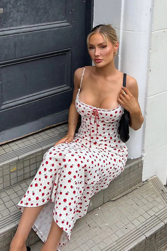 Robe longue slim à bretelles spaghetti et fleurs