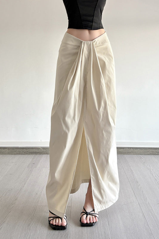 Jupe moulante unie à taille nouée et fente haute