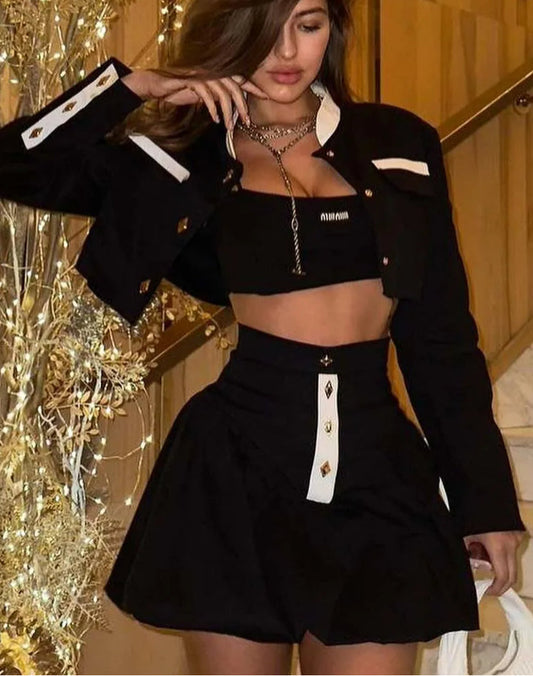 Ensemble deux pièces de bureau avec mini-jupe courte patchwork noire