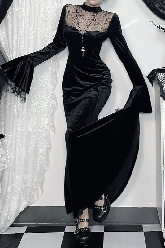 Robe gothique en dentelle araignée