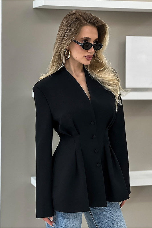 Blazer cintré à la taille et col en V