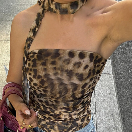 Crop top froncé à imprimé léopard
