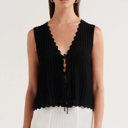 Haut court en crochet ouvert sur le devant