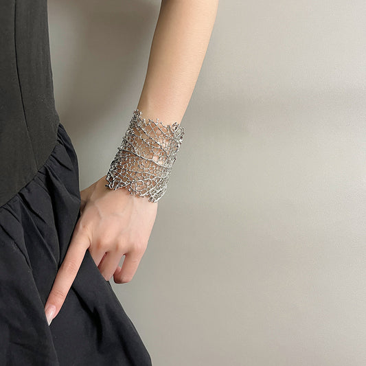 Textured Coral Hollow Open Bracelet