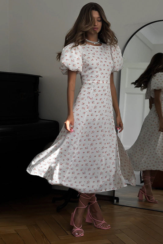 Robe longue dos nu à manches bouffantes et fleurs