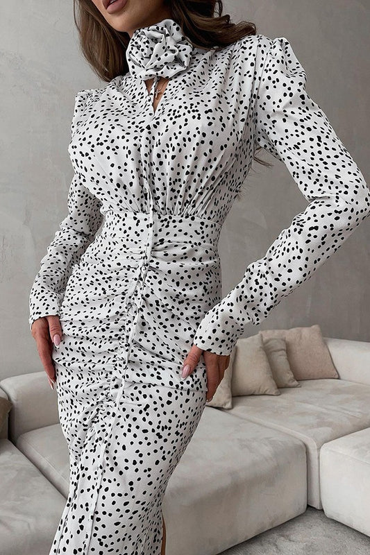 Robe longue à pois et fleurs, col en V, manches bouffantes