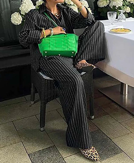 Ensemble de bureau deux pièces avec pantalon droit imprimé noir