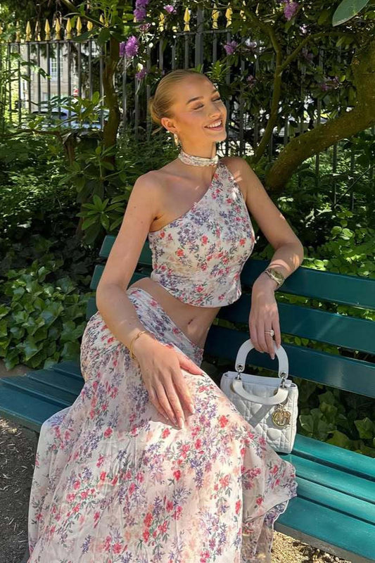 Ensemble deux pièces sans manches à une épaule et à fleurs rose clair et violet