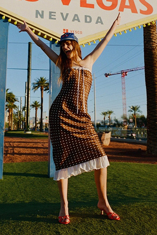 Robe longue dos nu sans bretelles en satin à pois