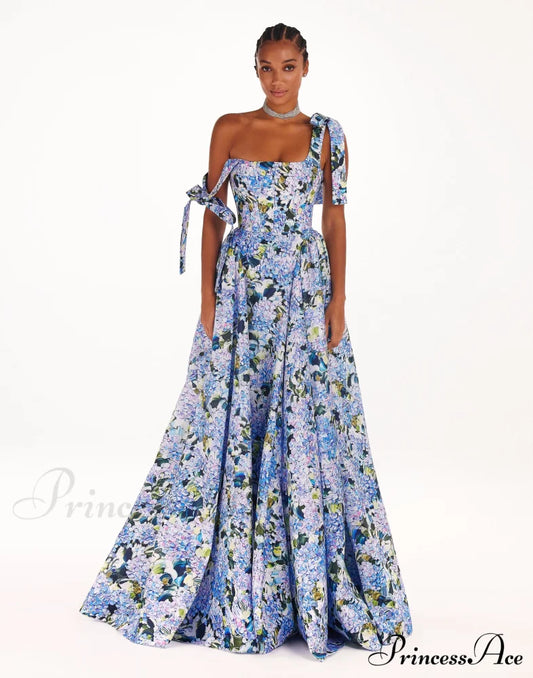 Robe longue à bretelles élégante à motif d'hortensia bleu