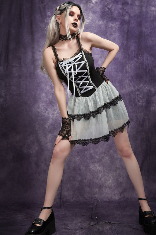 Robe gothique en dentelle blanche