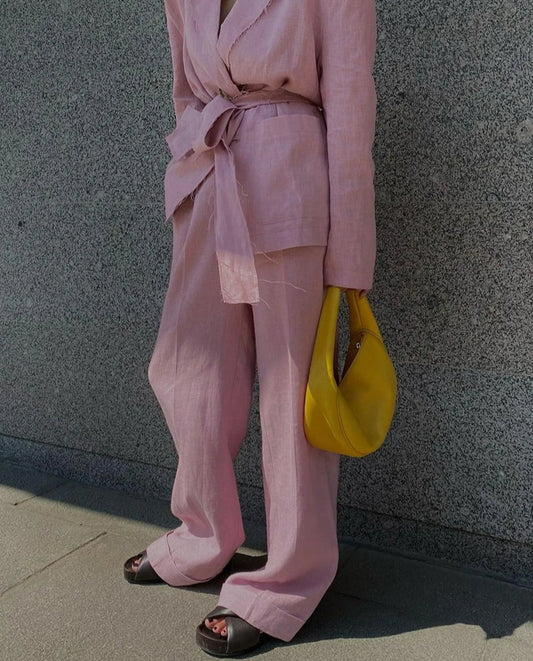 Ensemble deux pièces de bureau avec pantalon large à lacets en coton rose