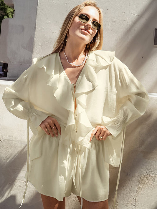 Ensemble chemisier cardigan et short noués à ourlet volanté