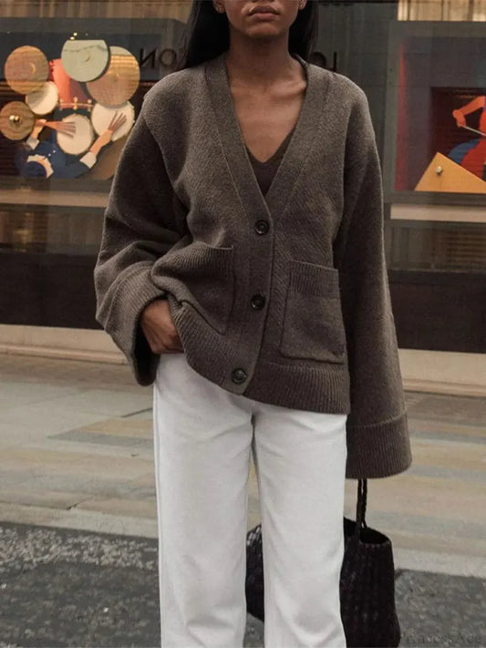 Classic Solid Pocket V-Neck Single-Breasted Cardigan Brown / S cardiagn-250126