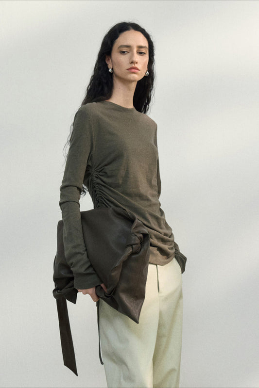 Pull ajusté en tricot de coton et lin plissé texturé