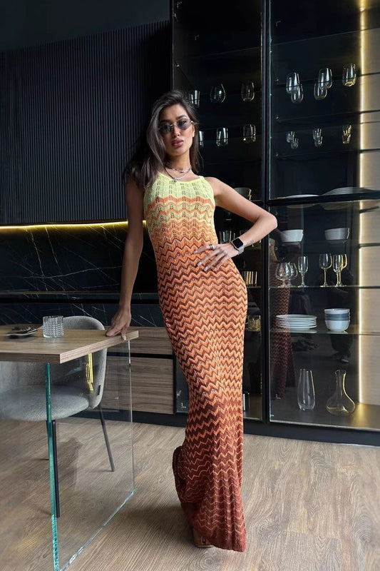 Robe longue à bretelles spaghetti et blocs de couleurs