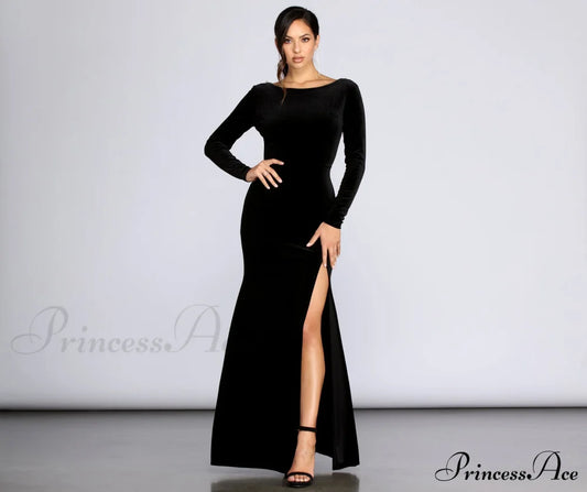 Everly Formal Velvet Charming And Pearl Dress S.o. Long Dresses