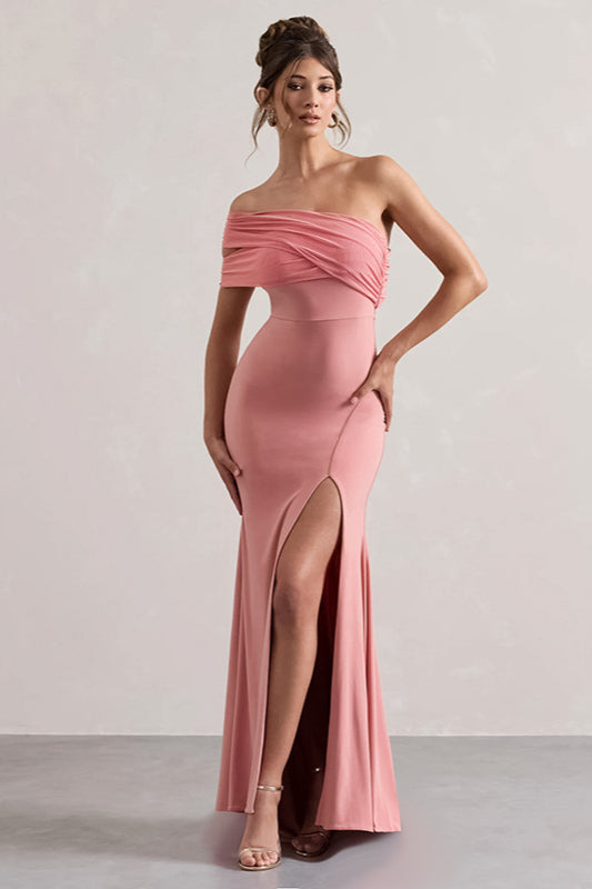 Robe de soirée moulante fendue à épaules dénudées et empiècement en maille