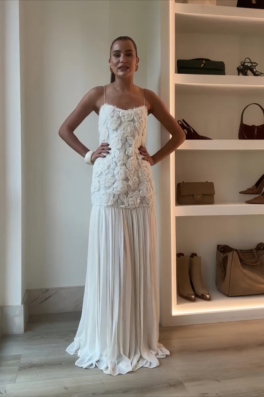 Robe longue caraco à volants et appliqué rose