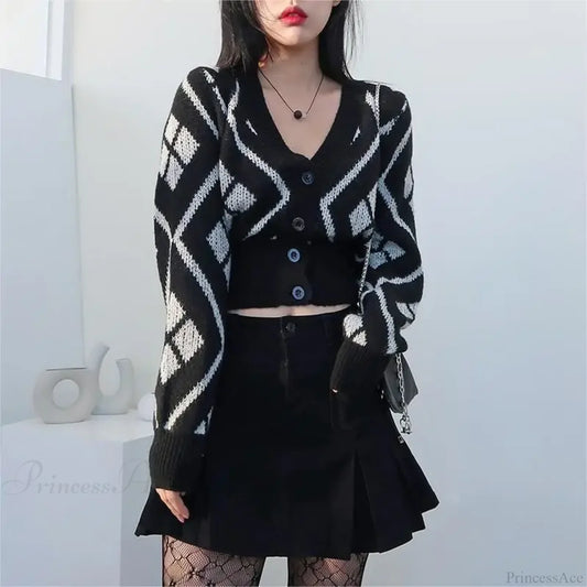 V-neck Printed Button Cardigan Black / S
