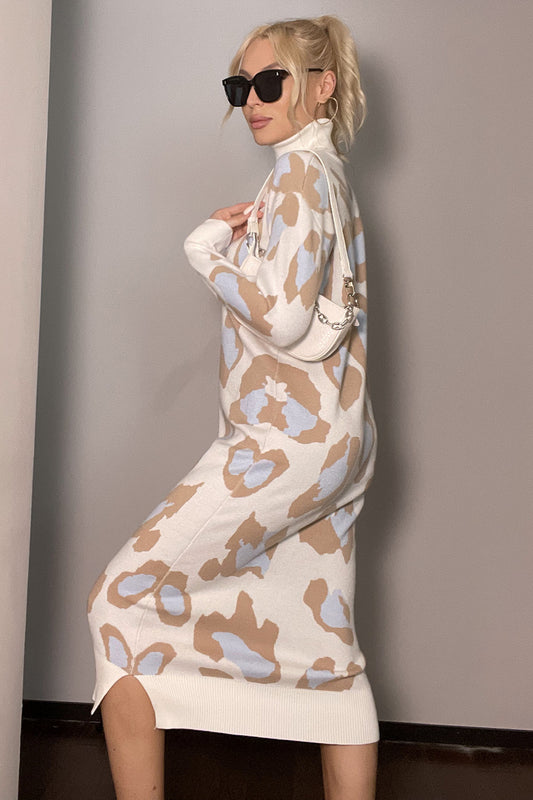 Robe longue élégante à col roulé et motif léopard