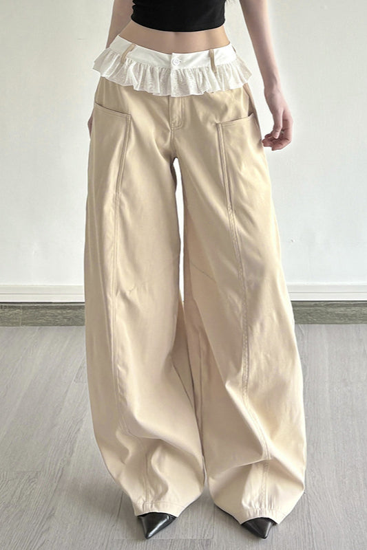 Pantalon cargo ample à empiècements en dentelle