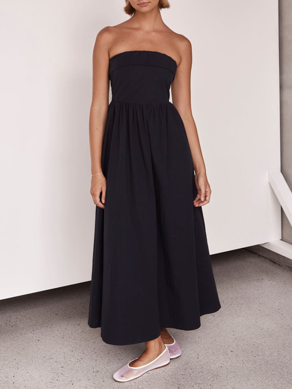 Resort Style Tulare Charming Strapless Midi Dress Dresses