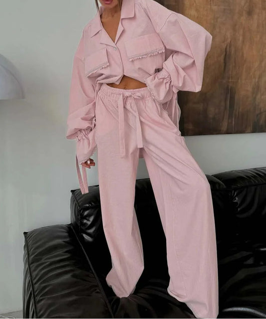 Ensemble deux pièces de bureau en coton rose avec pantalon à lacets et cordon de serrage