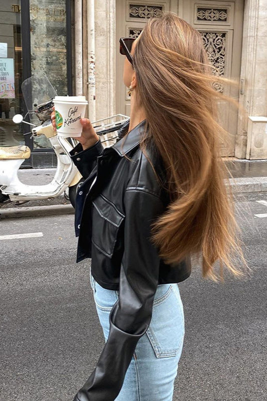 Manteau court en similicuir tendance