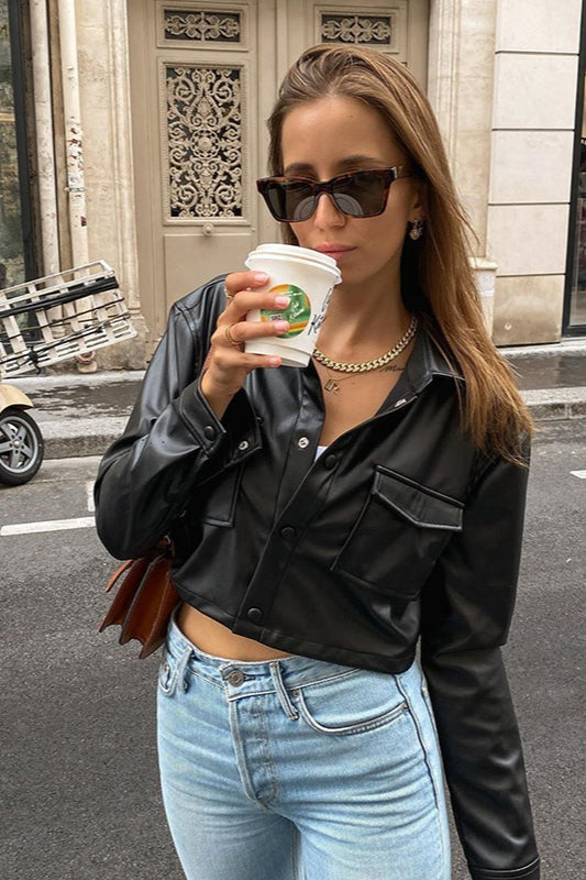 Manteau court en similicuir tendance