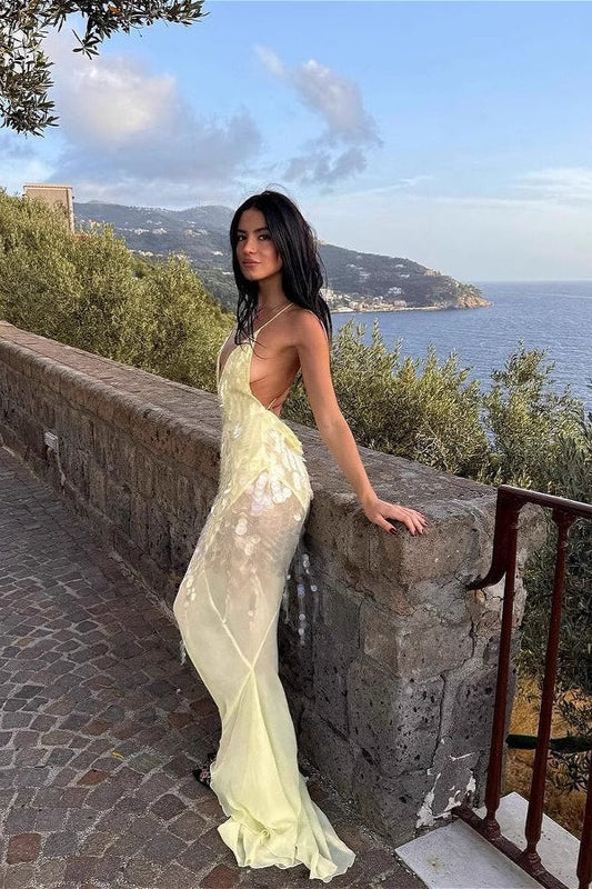 Robe fleurie à sequins taille haute sans manches