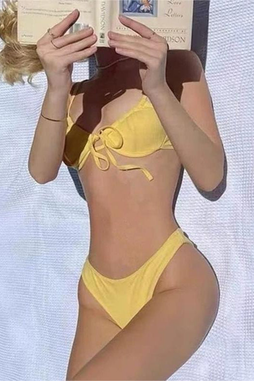 Ensemble de bikini triangle uni à nouer