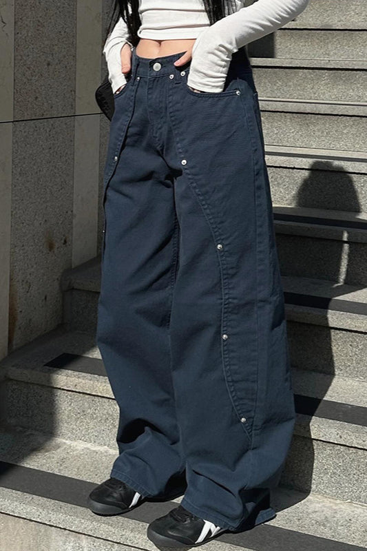Pantalon cargo large à taille basse et à fentes cloutées