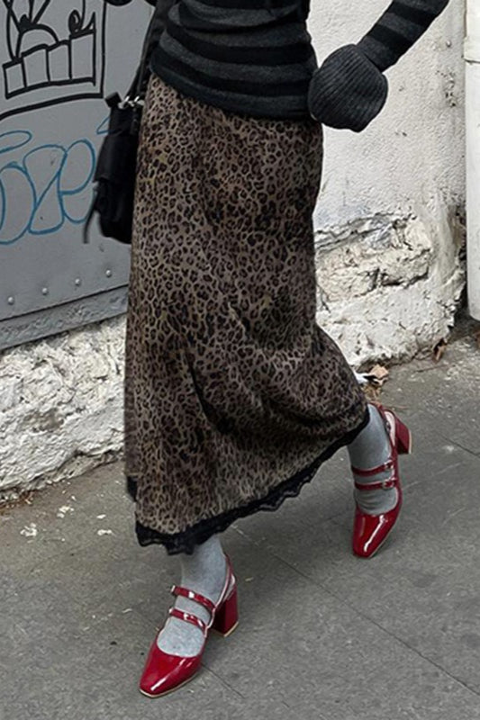 Jupe patchwork léopard avec bordure en dentelle
