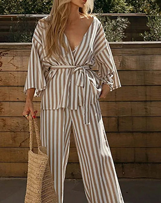 Ensemble deux pièces de bureau avec pantalon à cordon de serrage et col en V imprimé marron