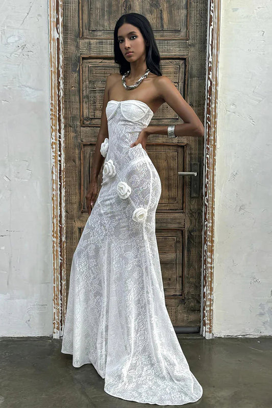 Robe longue bustier en dentelle transparente avec traîne florale 3D