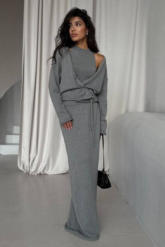 Ensemble trois pièces gilet en tricot chic et jupe moulante avec ceinture